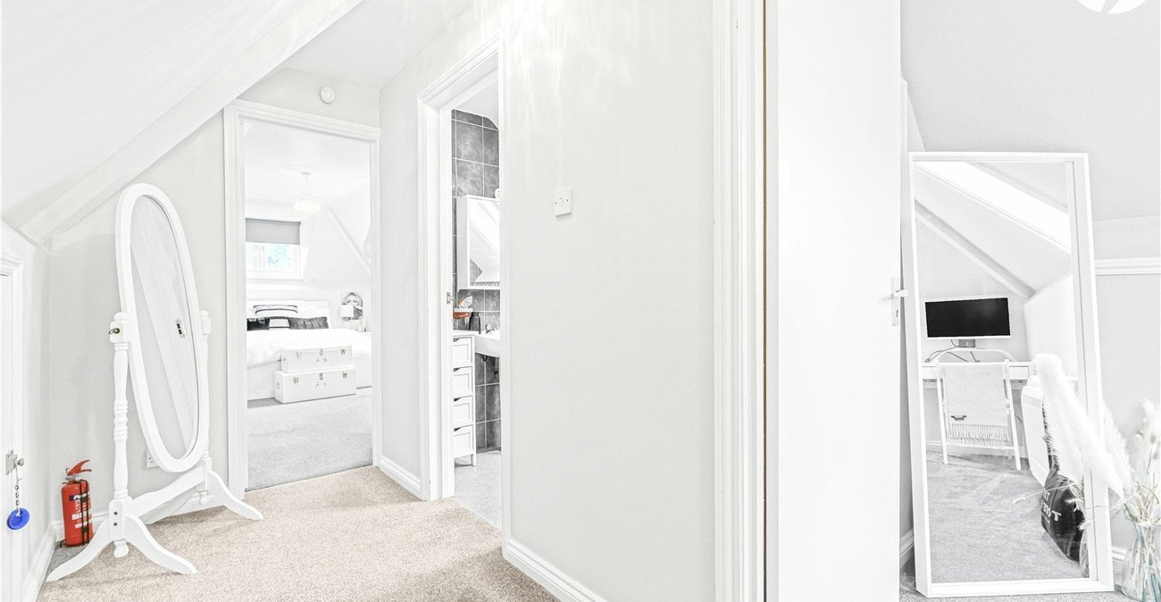 4 bedroom bungalow for sale in Bexley | Robinson Jackson