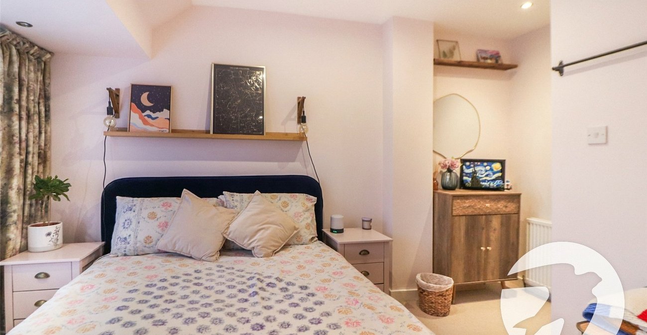 2 bedroom house for sale in Barnehurst | Robinson Jackson