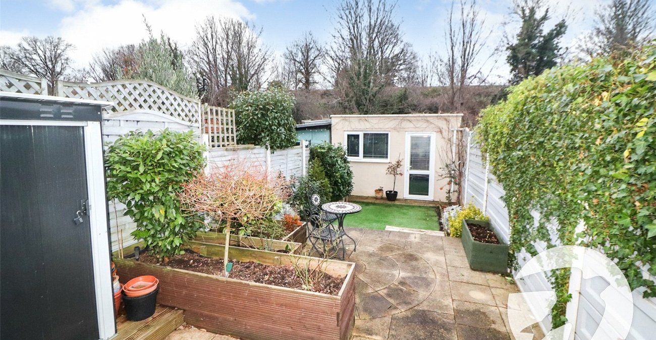 2 bedroom house for sale in Barnehurst | Robinson Jackson
