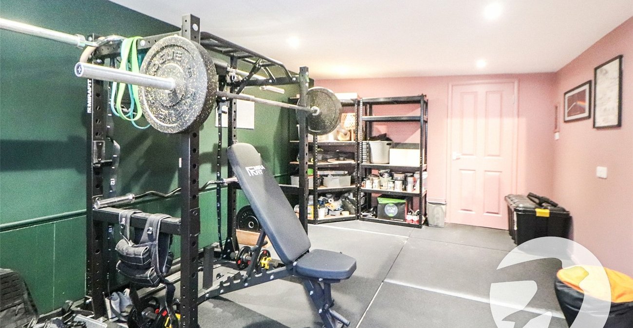 2 bedroom house for sale in Barnehurst | Robinson Jackson