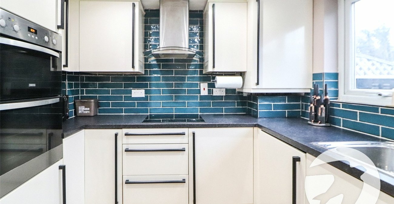 2 bedroom house for sale in Barnehurst | Robinson Jackson