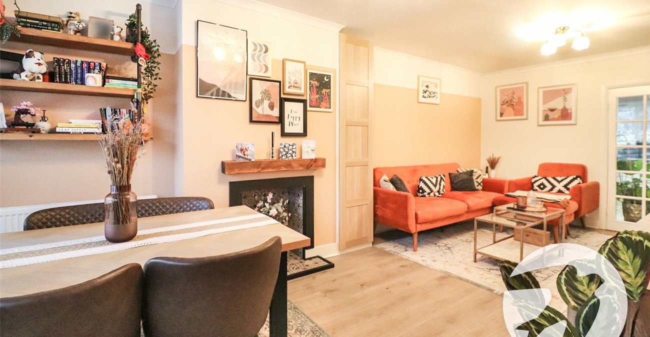 2 bedroom house for sale in Barnehurst | Robinson Jackson