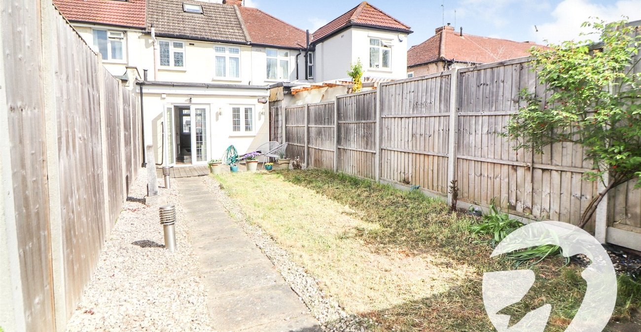 2 bedroom house for sale in Bexleyheath | Robinson Jackson