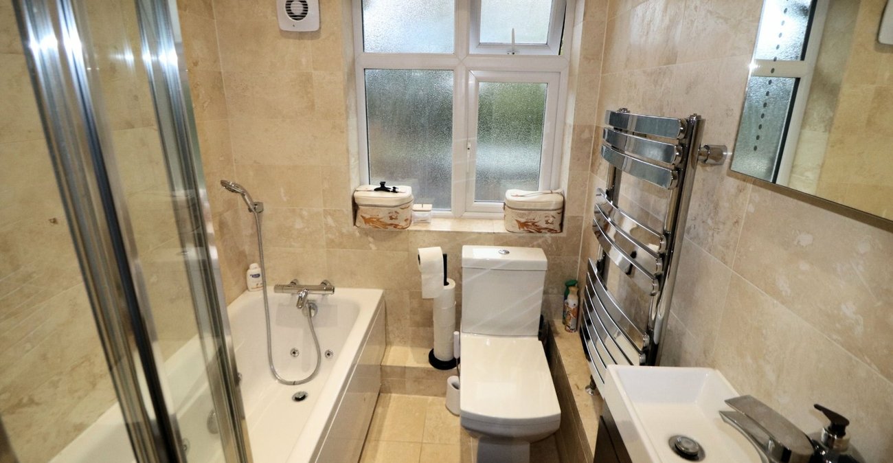 2 bedroom house for sale in Bexleyheath | Robinson Jackson