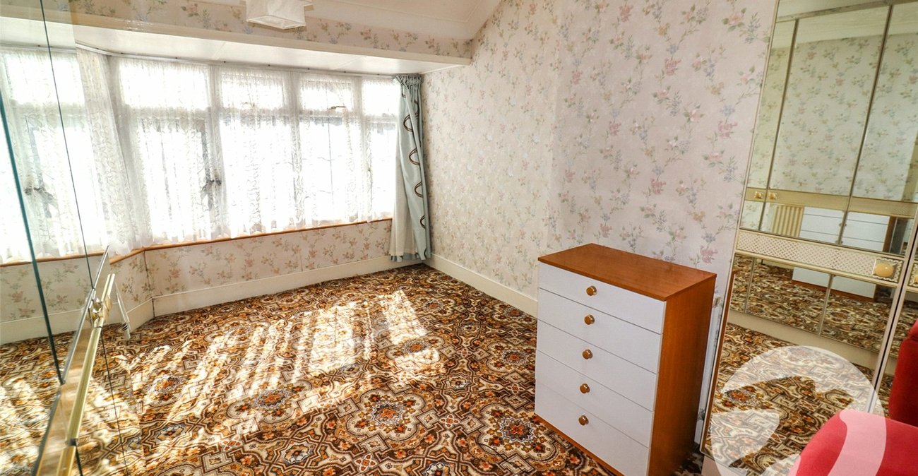 2 bedroom house for sale in Bexleyheath | Robinson Jackson