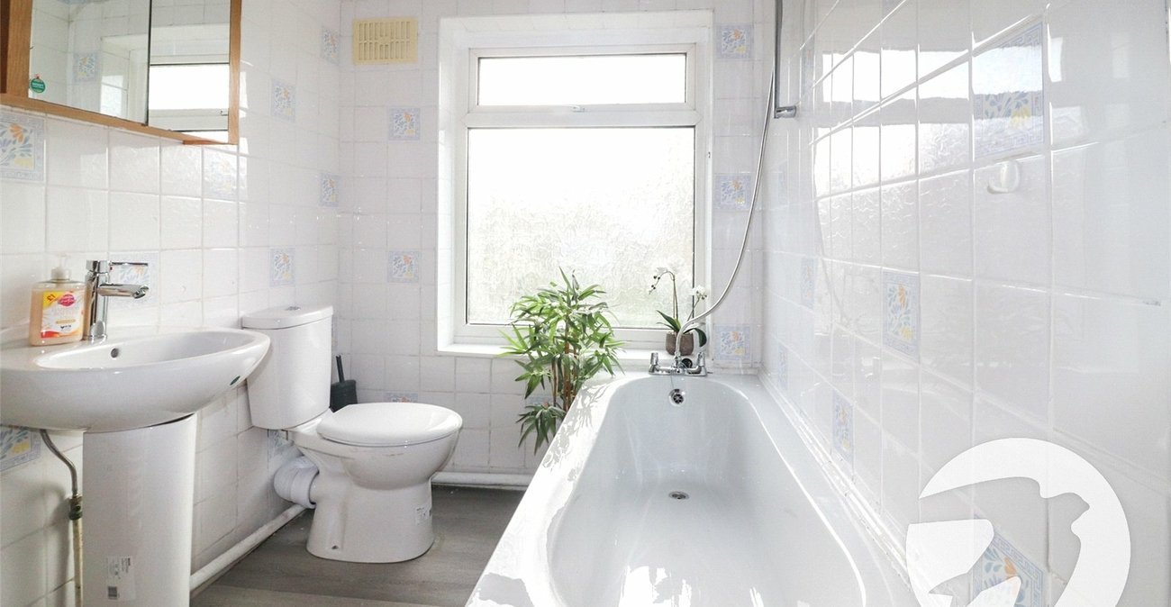 2 bedroom house for sale in Bexleyheath | Robinson Jackson