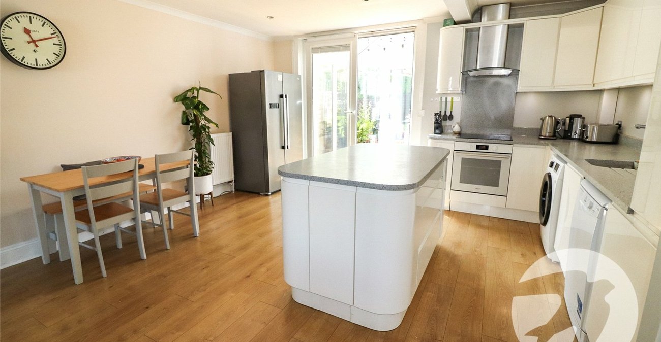 3 bedroom house for sale in Bexleyheath | Robinson Jackson