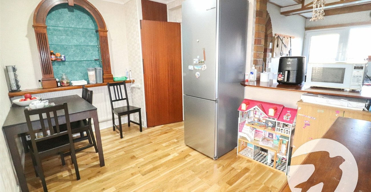 3 bedroom house for sale in Bexleyheath | Robinson Jackson