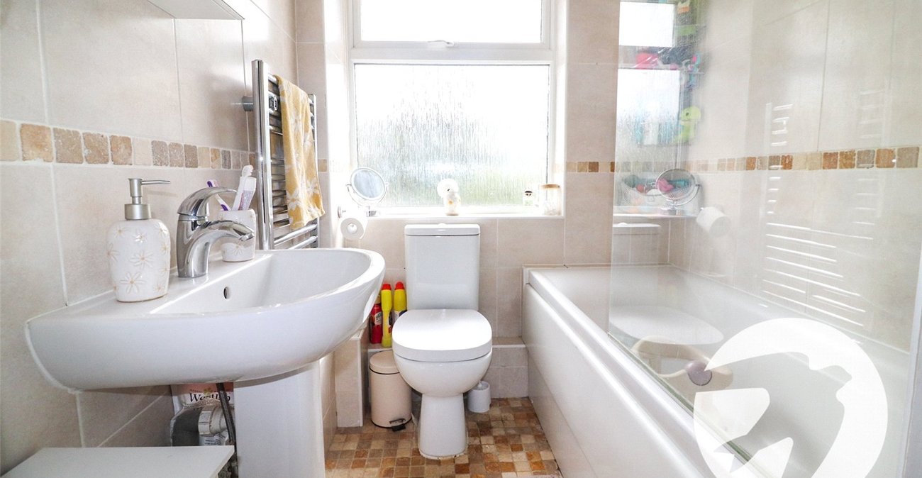 2 bedroom house for sale in Bexleyheath | Robinson Jackson