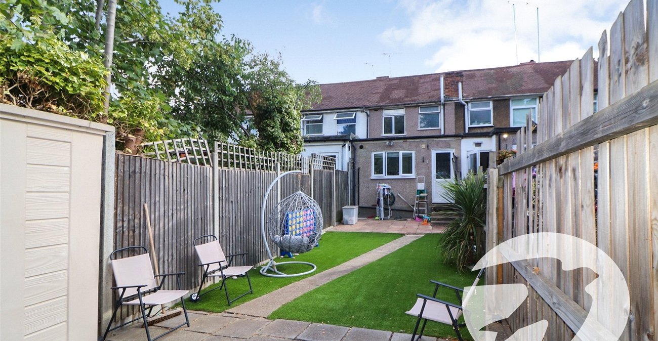 2 bedroom house for sale in Bexleyheath | Robinson Jackson