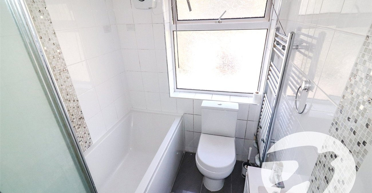 2 bedroom house for sale in Bexleyheath | Robinson Jackson