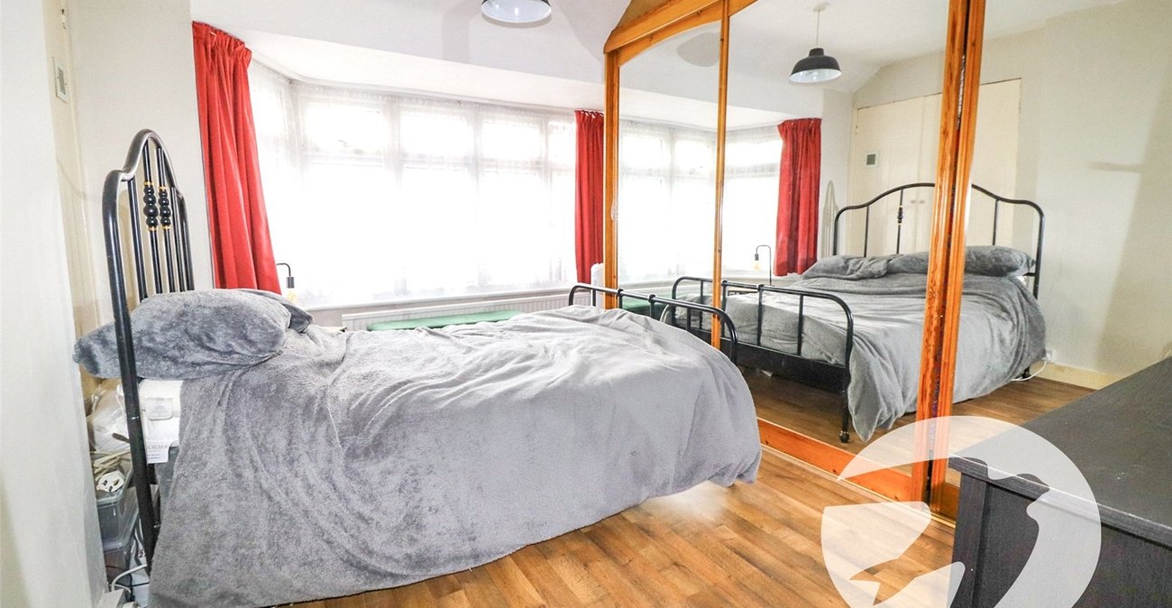 2 bedroom house for sale in Bexleyheath | Robinson Jackson