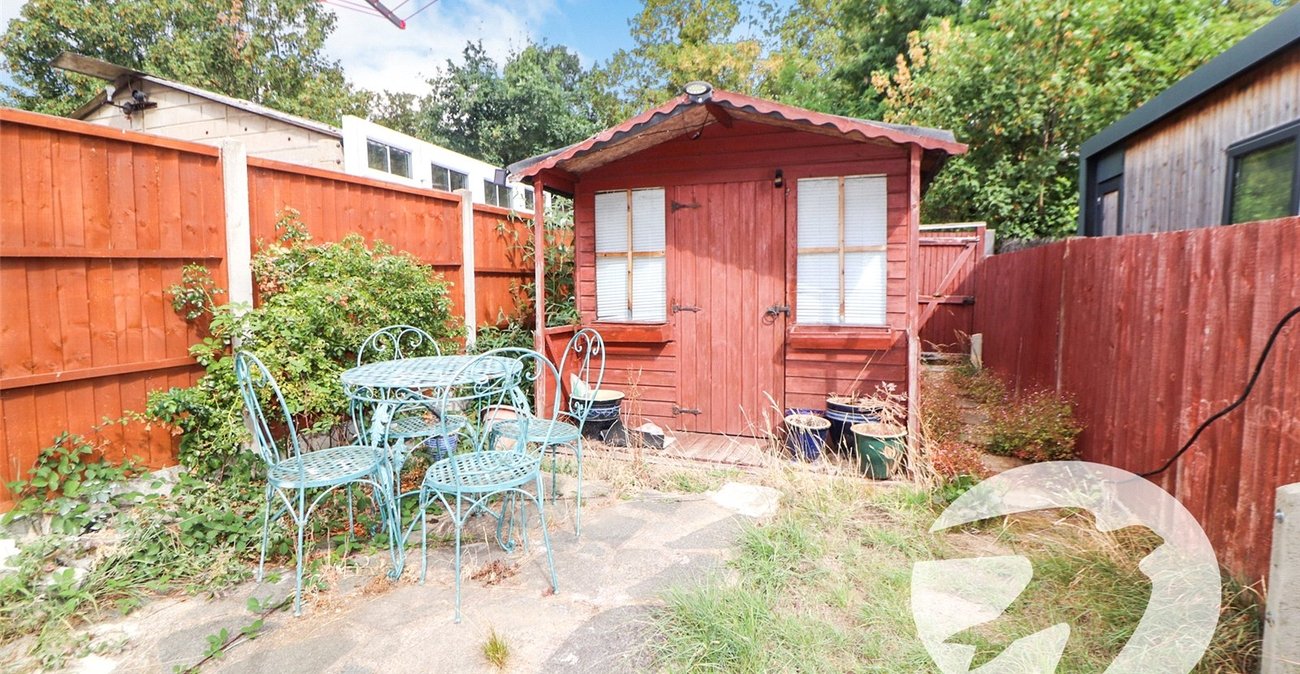 2 bedroom house for sale in Bexleyheath | Robinson Jackson