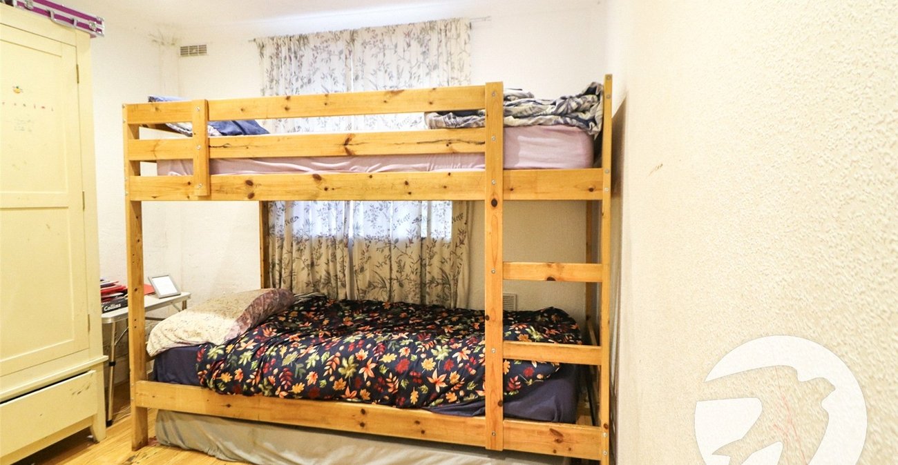 2 bedroom property for sale in Bexleyheath | Robinson Jackson