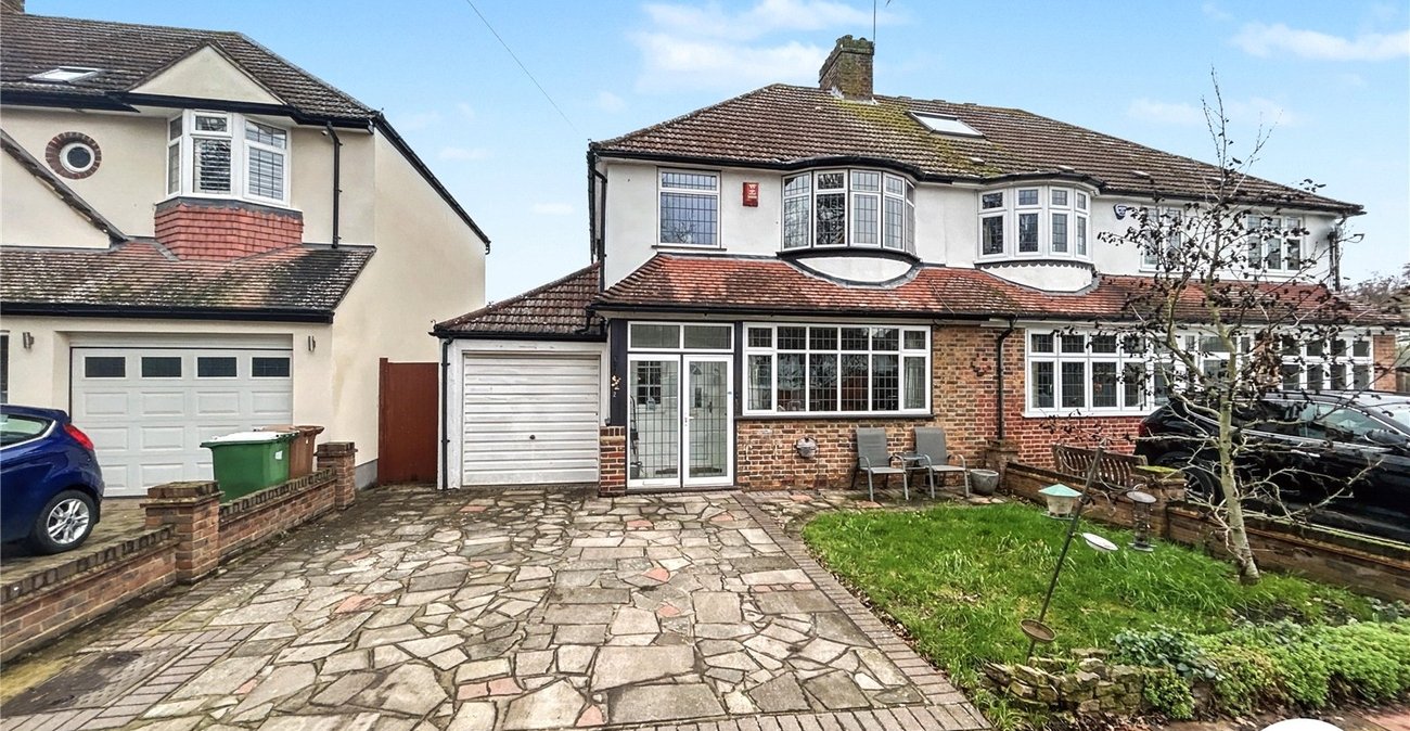 3 bedroom house for sale in Sidcup | Robinson Jackson