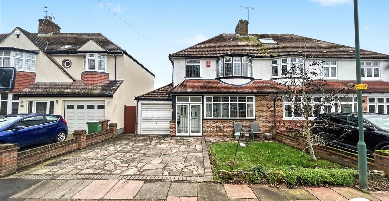 3 bedroom house for sale in Sidcup | Robinson Jackson
