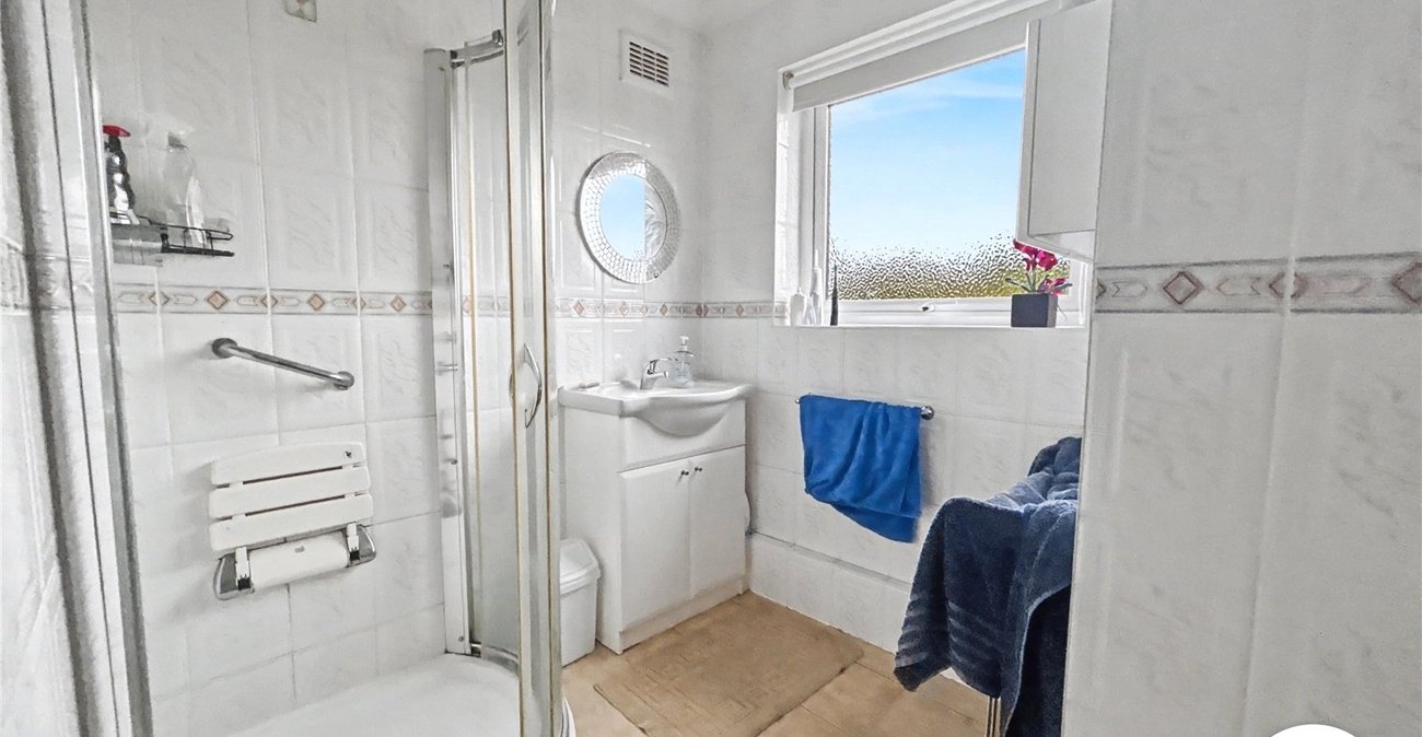 3 bedroom house for sale in Sidcup | Robinson Jackson