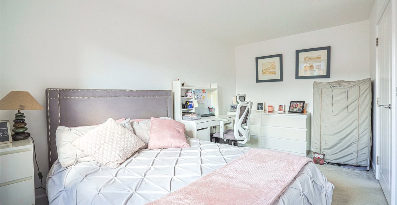 3 bedroom house for sale in Northfleet | Robinson Michael & Jackson