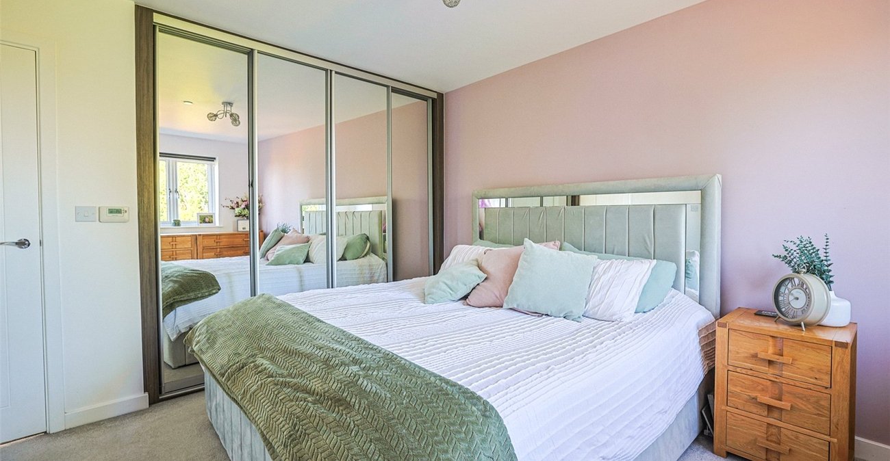 3 bedroom house for sale in Northfleet | Robinson Michael & Jackson