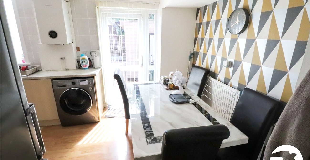 3 bedroom property for sale in Erith | Robinson Jackson