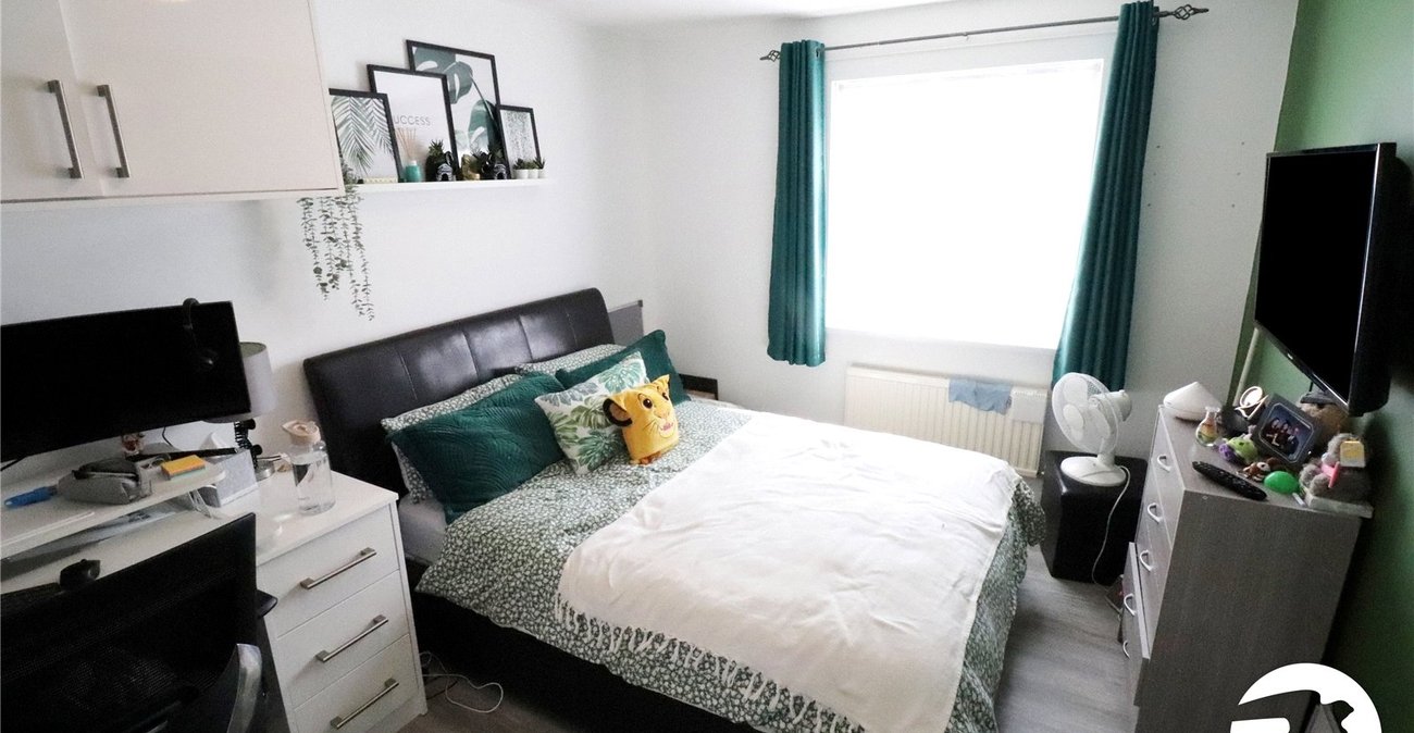 3 bedroom property for sale in Erith | Robinson Jackson