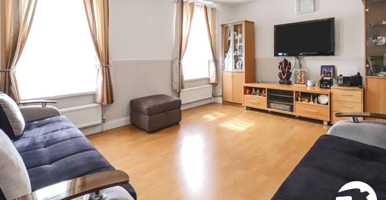 3 bedroom property for sale in Erith | Robinson Jackson
