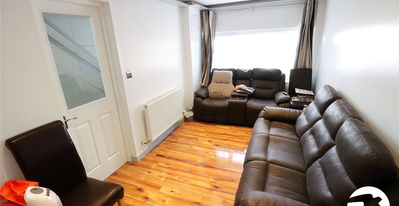 3 bedroom property for sale in Erith | Robinson Jackson