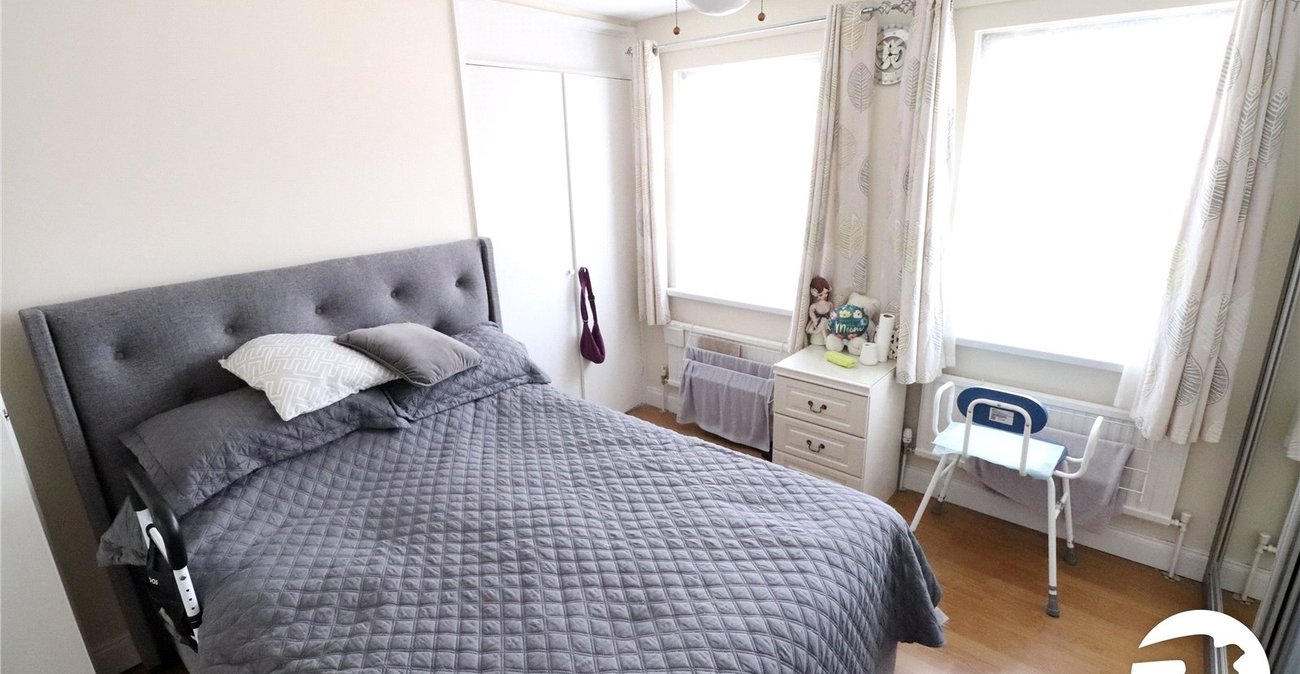 3 bedroom property for sale in Erith | Robinson Jackson