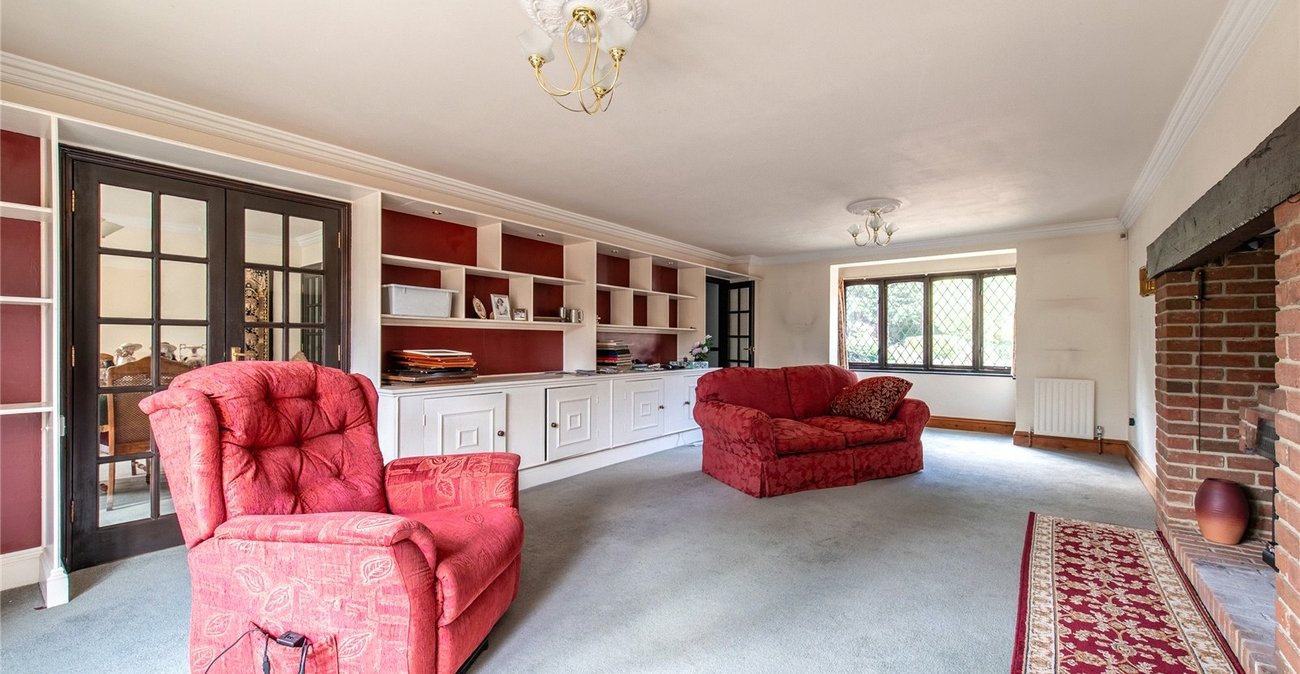 5 bedroom house for sale in Gravesend | Robinson Michael & Jackson