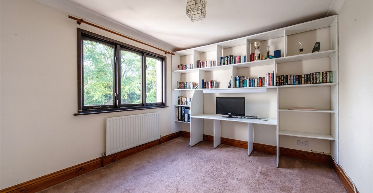 5 bedroom house for sale in Gravesend | Robinson Michael & Jackson