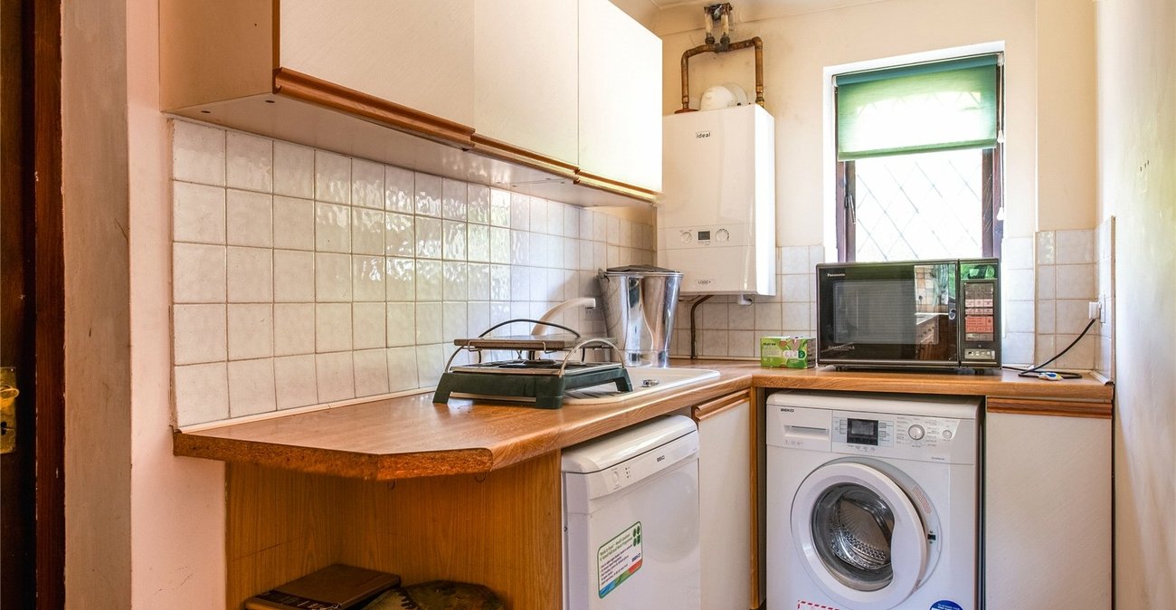 5 bedroom house for sale in Gravesend | Robinson Michael & Jackson