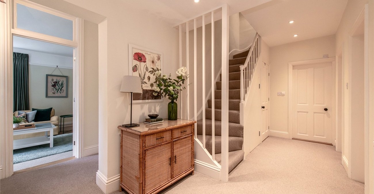 5 bedroom house for sale in Gravesend | Robinson Michael & Jackson