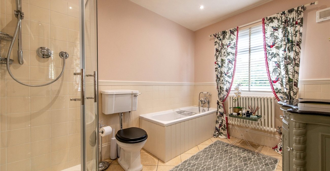 5 bedroom house for sale in Gravesend | Robinson Michael & Jackson