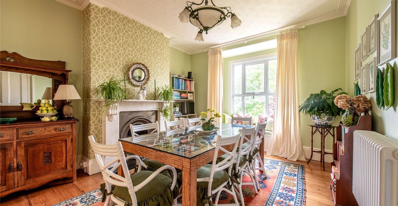 5 bedroom house for sale in Gravesend | Robinson Michael & Jackson