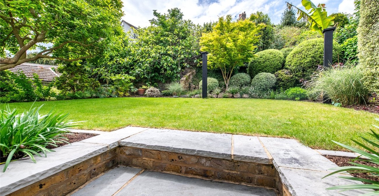 5 bedroom house for sale in Gravesend | Robinson Michael & Jackson