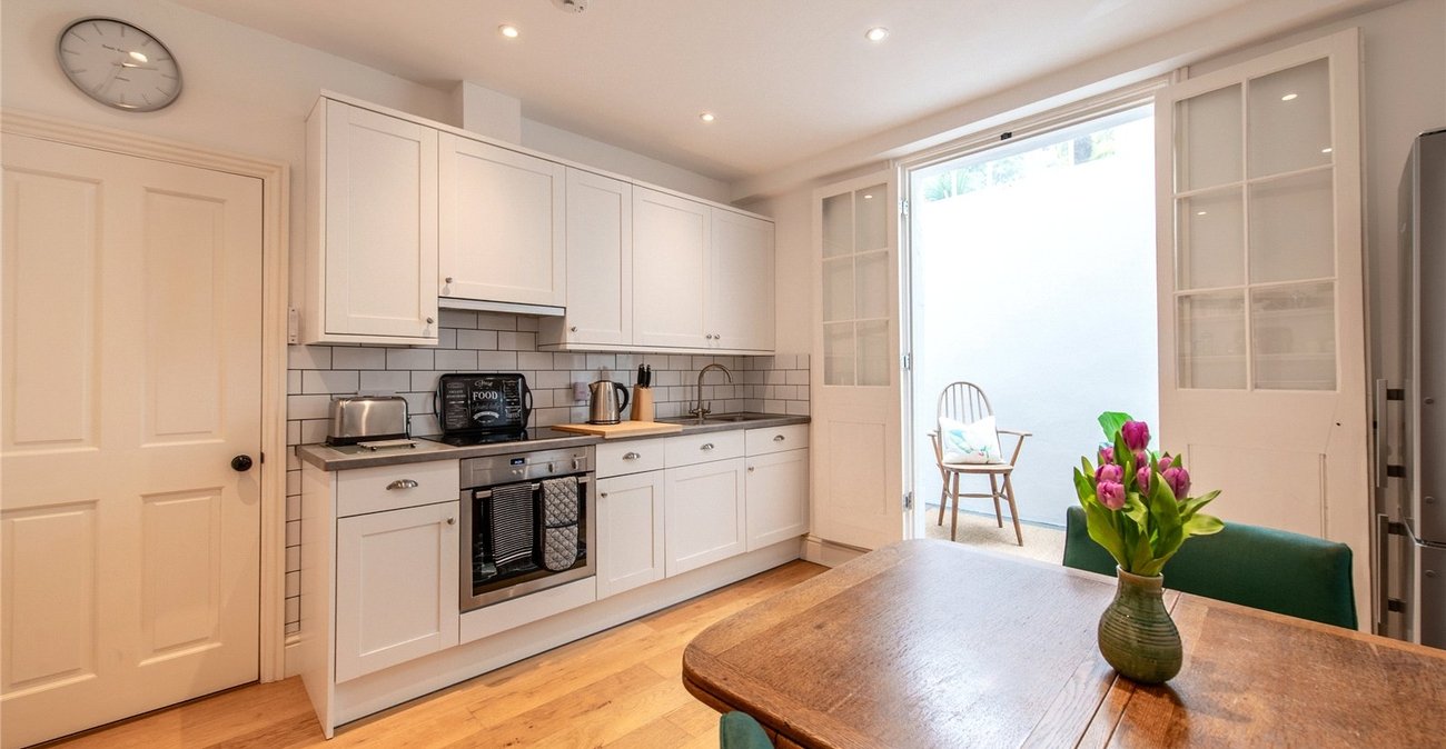 5 bedroom house for sale in Gravesend | Robinson Michael & Jackson