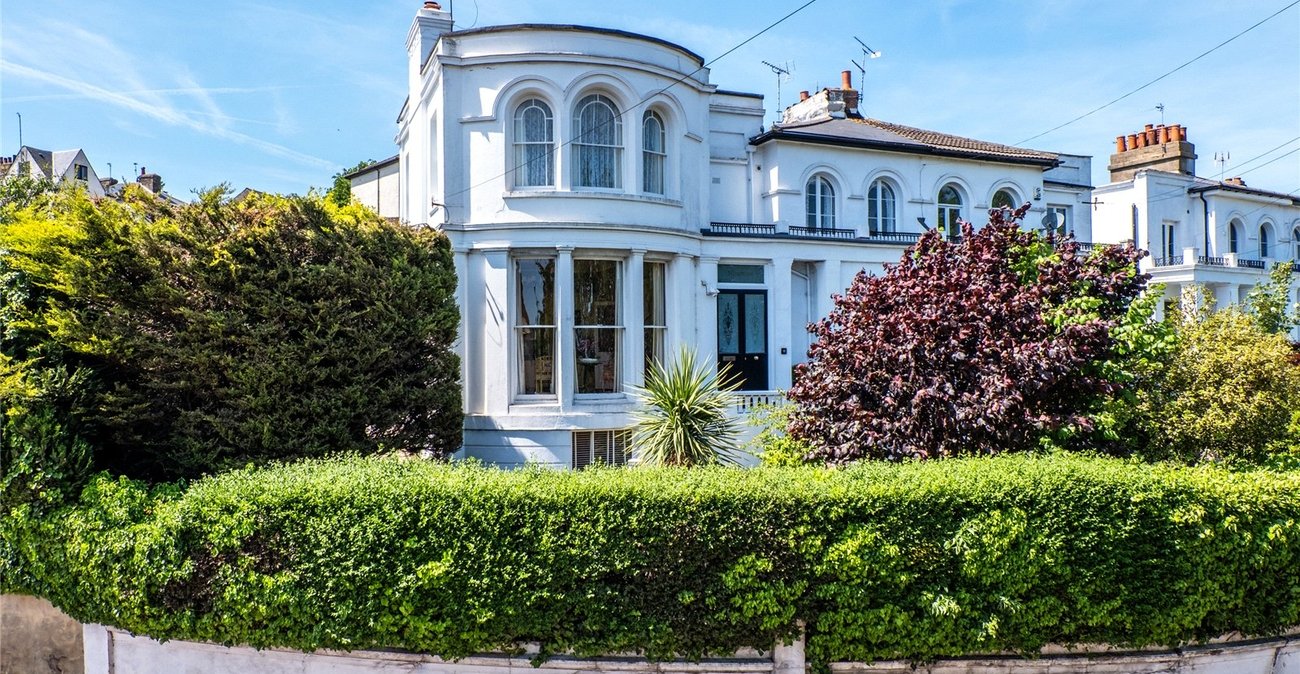 5 bedroom house for sale in Gravesend | Robinson Michael & Jackson