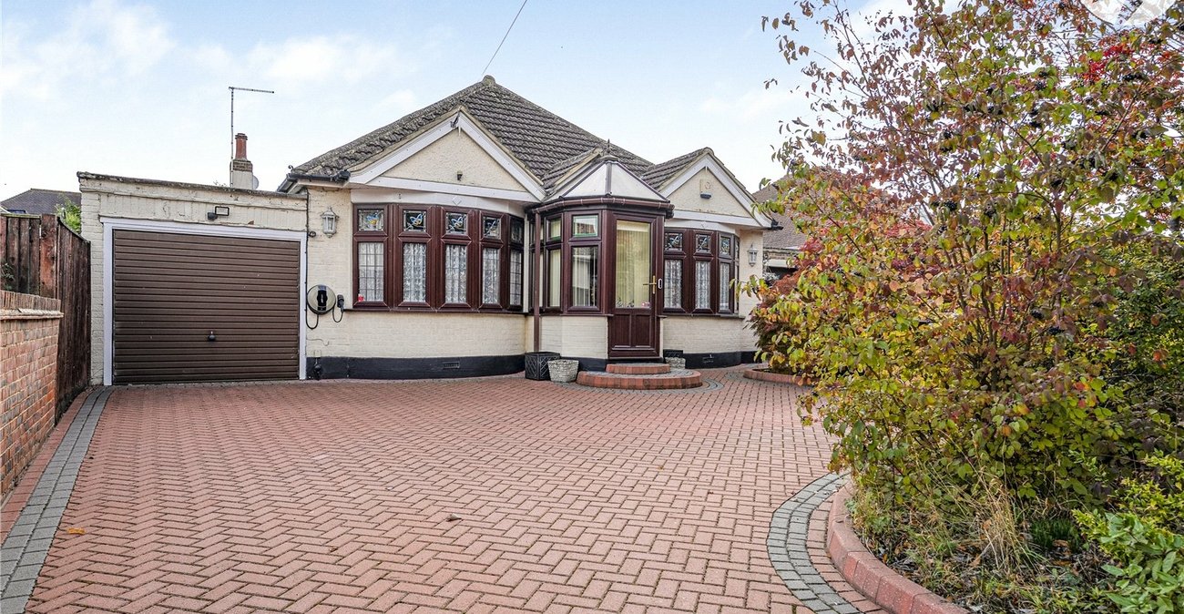 4 bedroom bungalow for sale in Sutton At Hone | Robinson Jackson