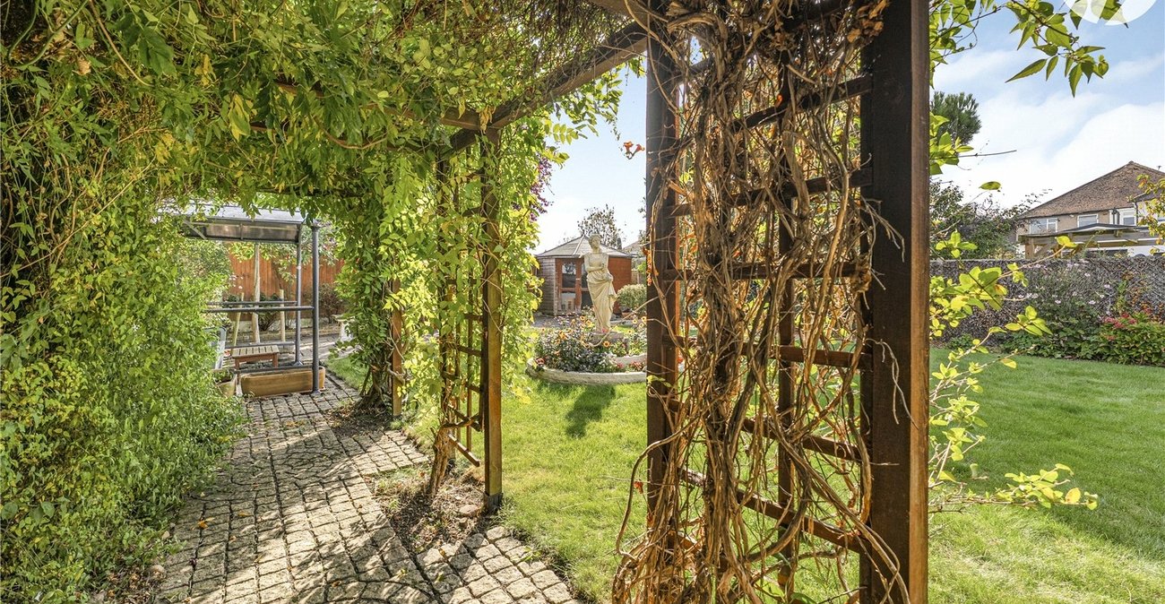 4 bedroom bungalow for sale in Sutton At Hone | Robinson Jackson