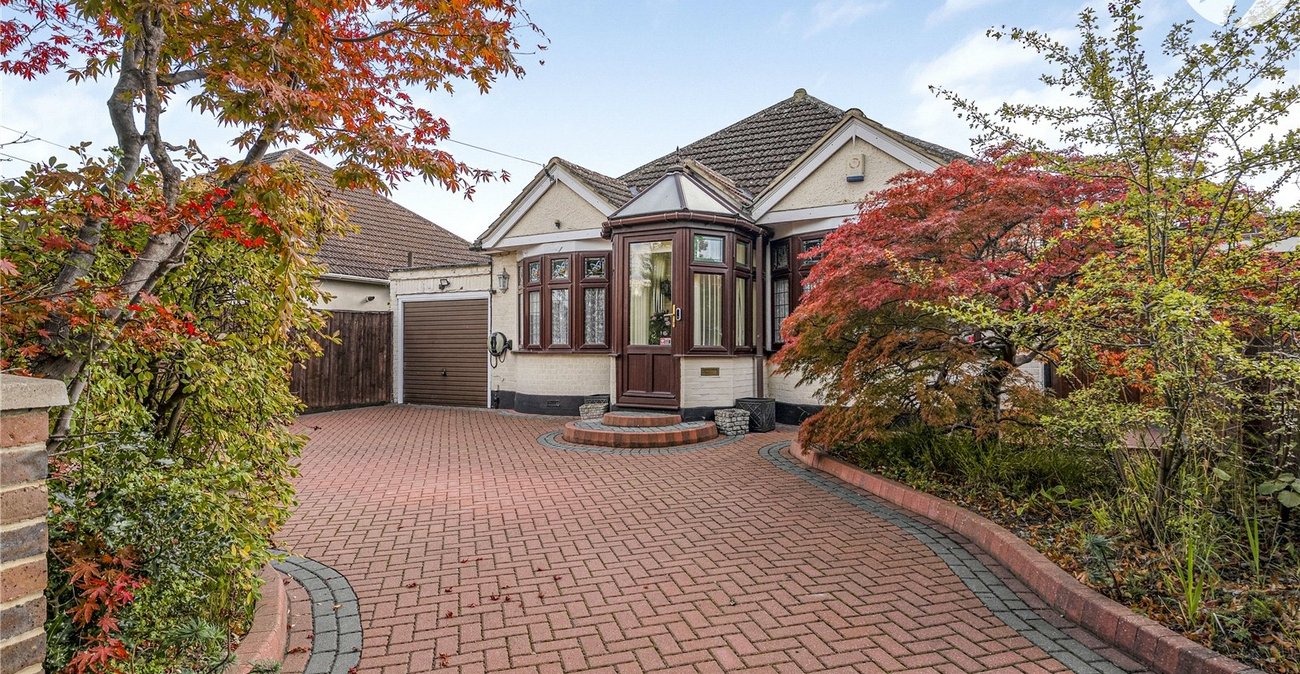 4 bedroom bungalow for sale in Sutton At Hone | Robinson Jackson