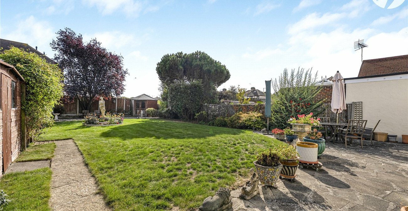 4 bedroom bungalow for sale in Sutton At Hone | Robinson Jackson