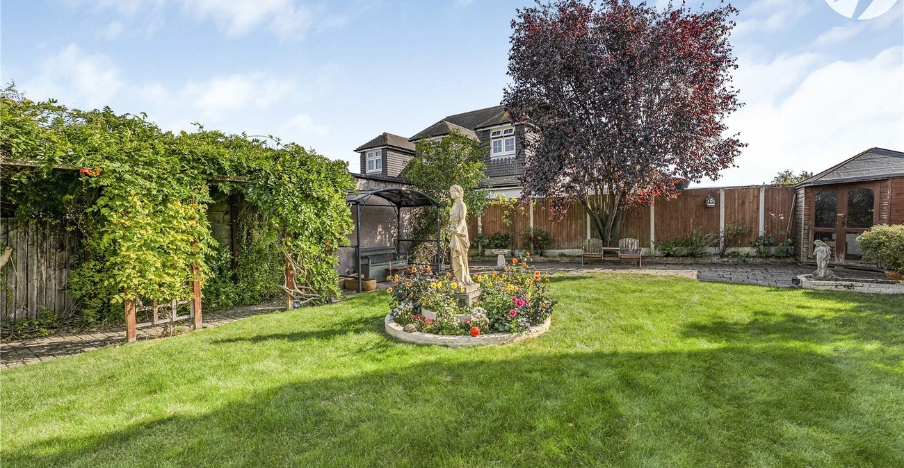 4 bedroom bungalow for sale in Sutton At Hone | Robinson Jackson