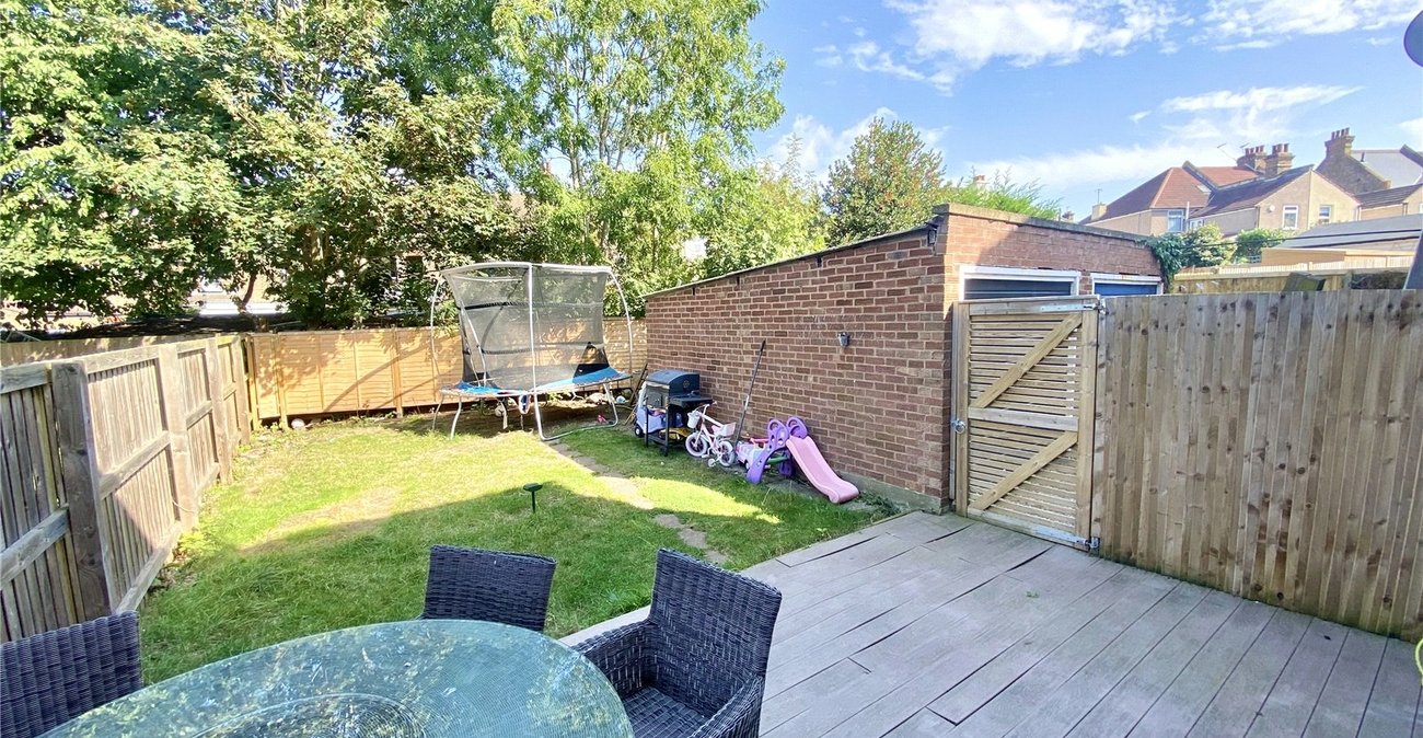 3 bedroom house for sale in Sidcup | Robinson Jackson