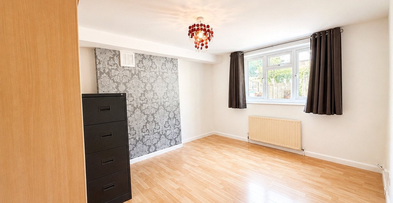 1 bedroom property for sale in London | Robinson Jackson