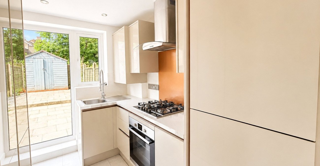 1 bedroom property for sale in London | Robinson Jackson