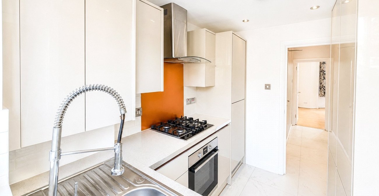 1 bedroom property for sale in London | Robinson Jackson