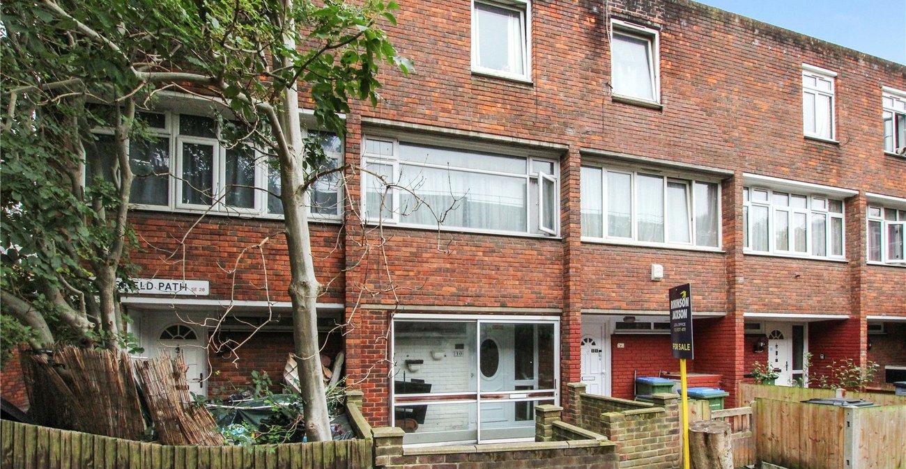 3 bedroom property for sale in Thamesmead | Robinson Jackson