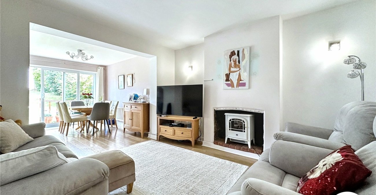 3 bedroom bungalow for sale in Rochester | Robinson Michael & Jackson