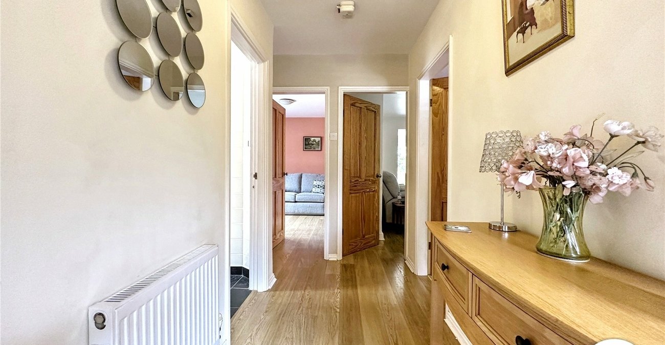 3 bedroom bungalow for sale in Rochester | Robinson Michael & Jackson