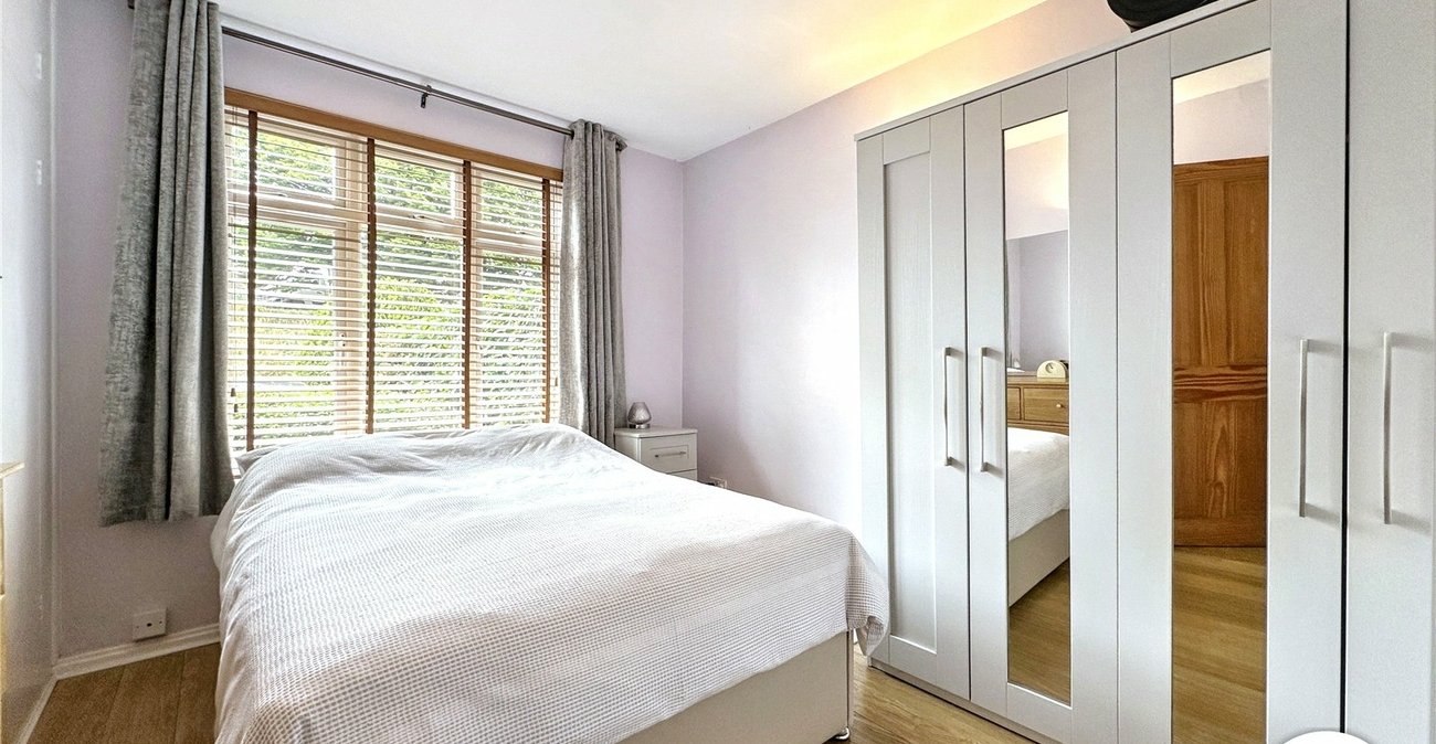 3 bedroom bungalow for sale in Rochester | Robinson Michael & Jackson